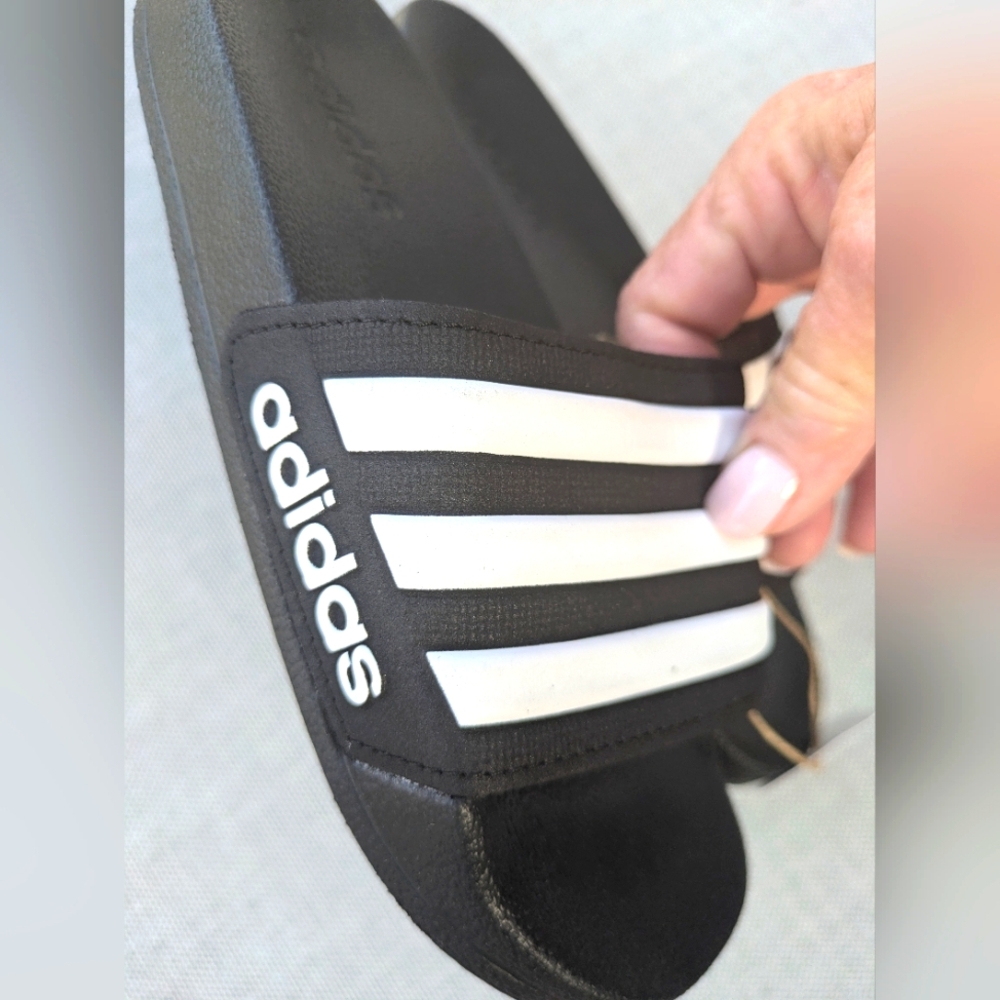 Adidas NWT Kids Size 2